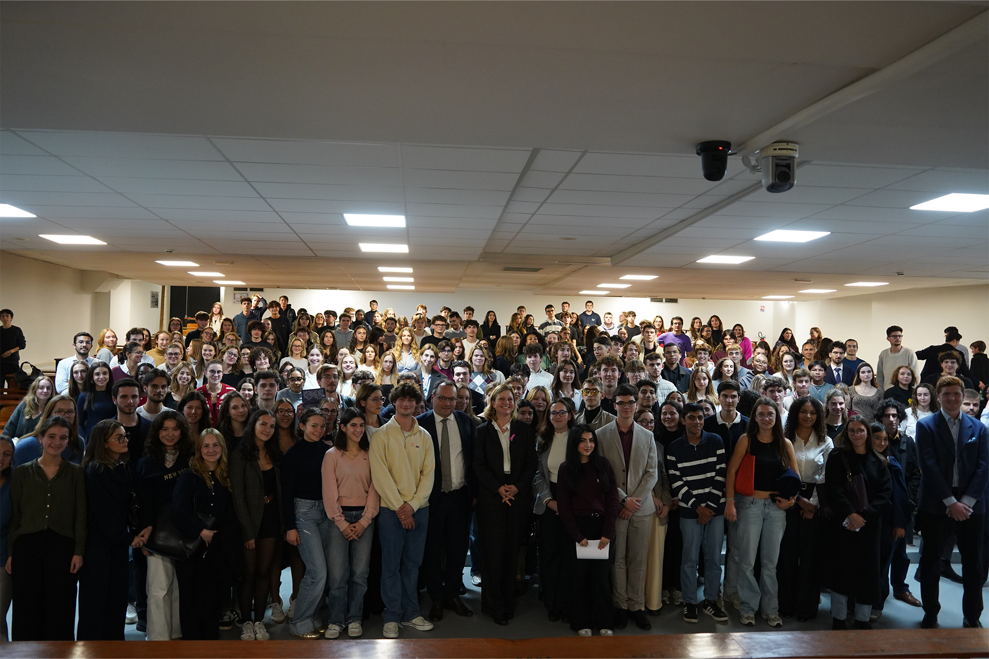 Photo de groupe avec Yaël BRAUN-PIVET